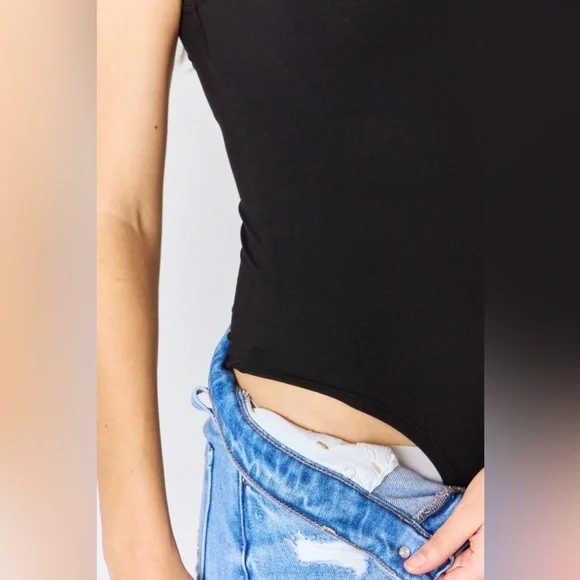 NEW Zenana women's Chloe black sporty sleeveless tank style bodysuit - Picture 6 of 7